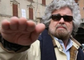 Beppe Grillo e il passato nel Fronte della Gioventù (MSI)